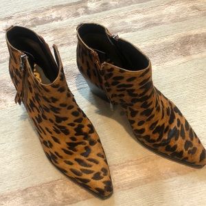 Sam Edelman leopard booties size 9